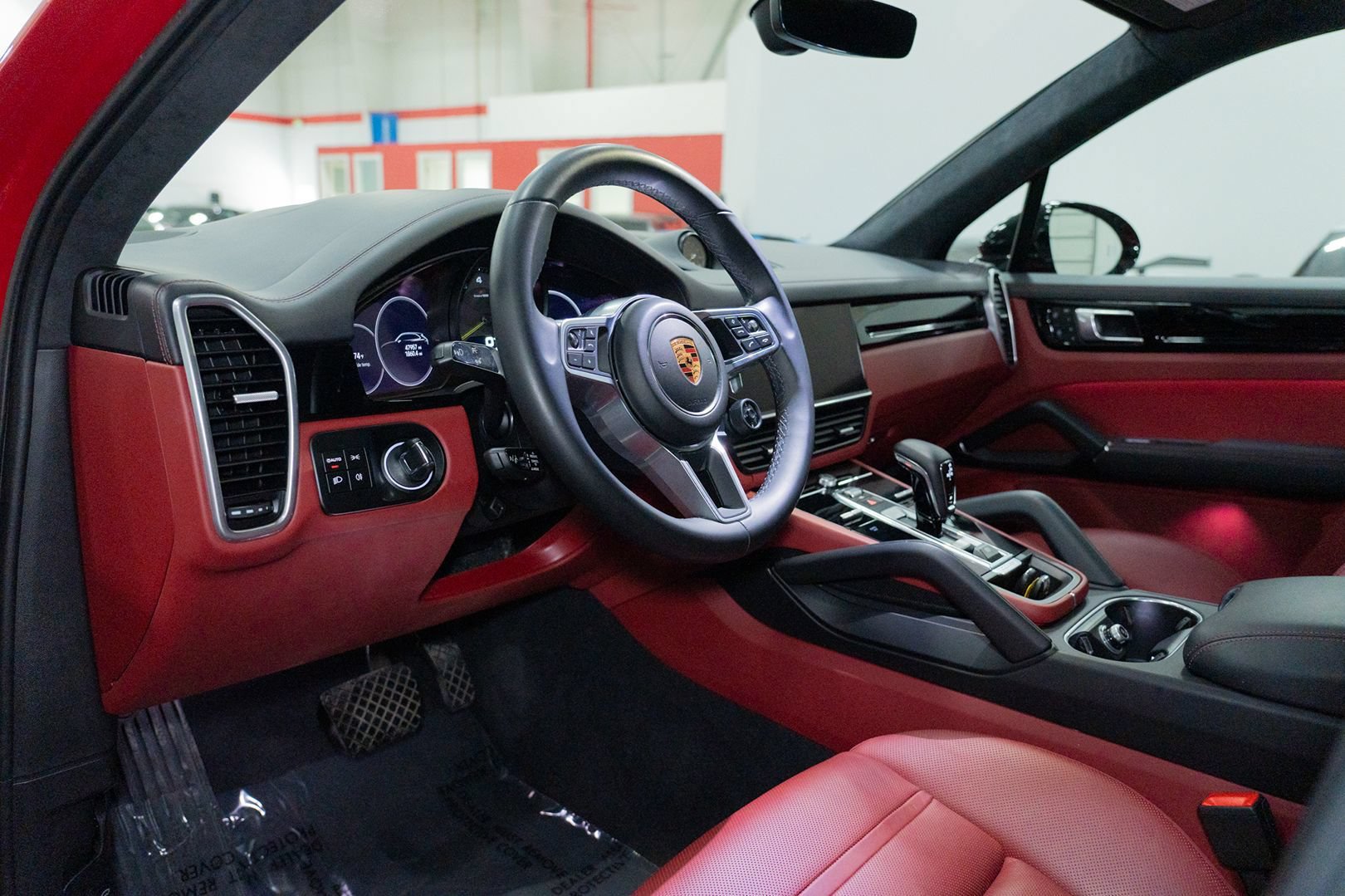Used 2022 Porsche Cayenne E-Hybrid AWD/4WD image 18