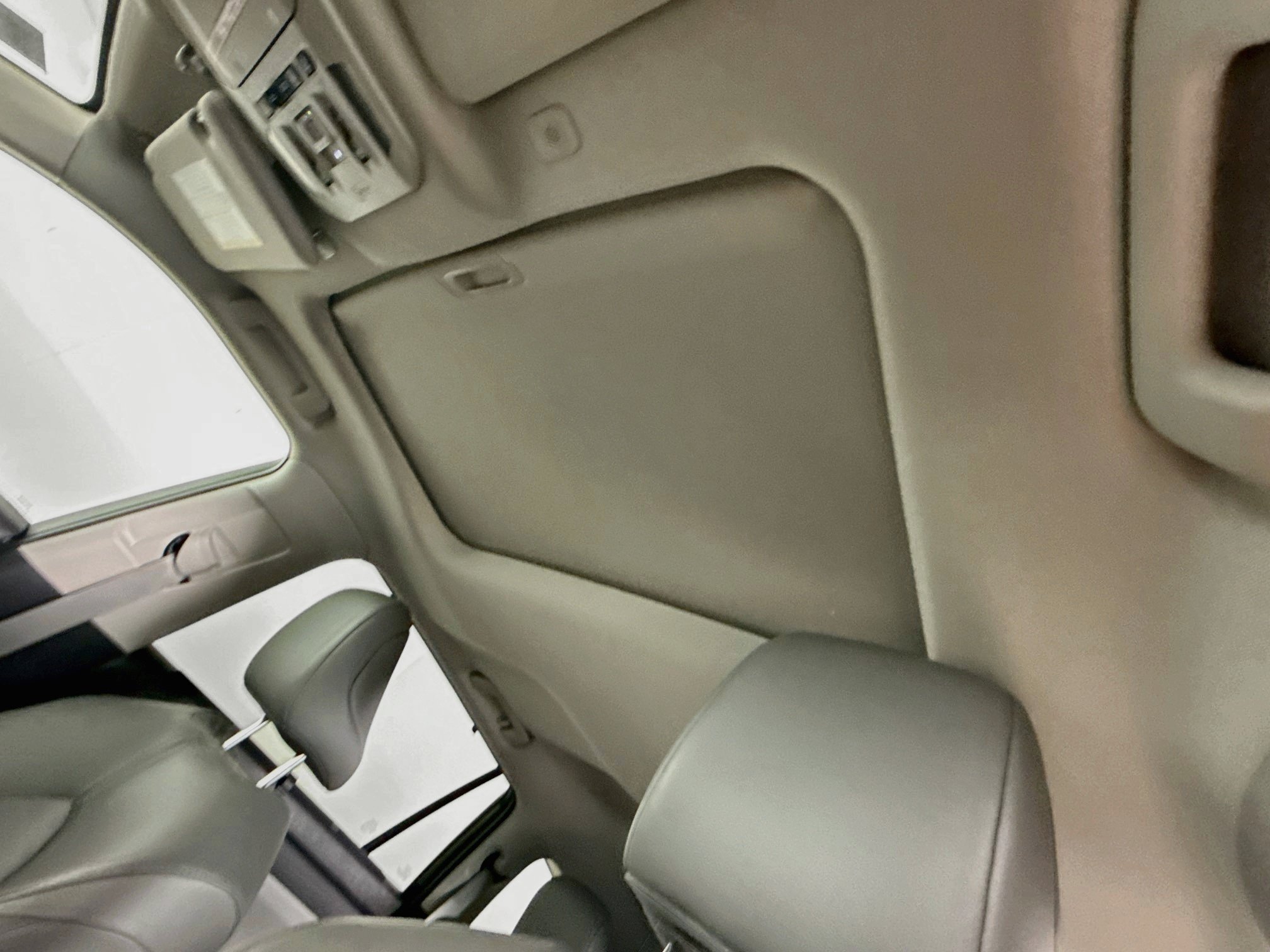 Used 2023 Toyota Highlander XLE FWD image 26