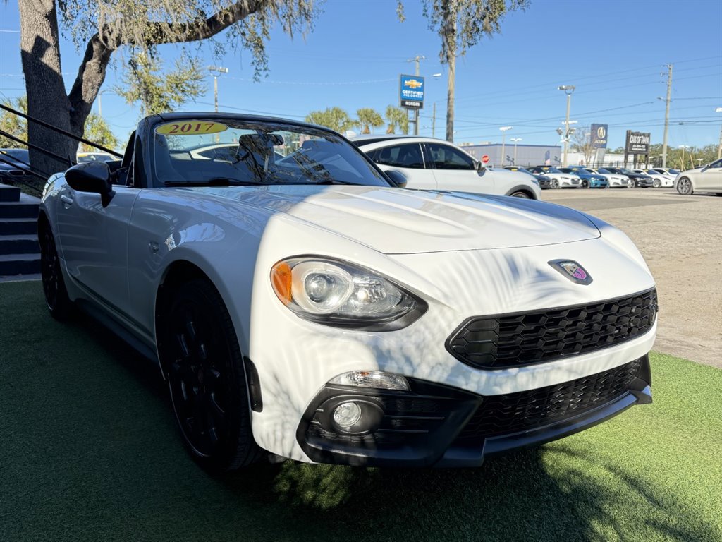 Used 2017 FIAT 124 Spider Abarth image 3