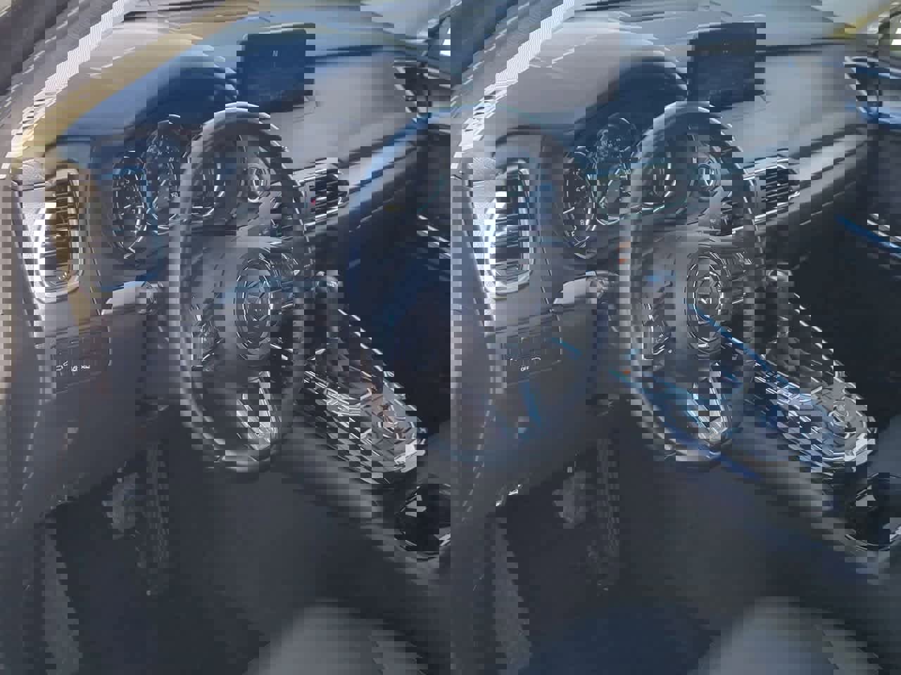 Used 2023 MAZDA CX-9 Touring Plus image 2