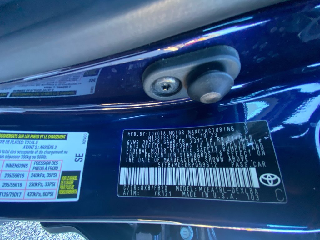 Used 2024 Toyota Corolla LE FWD image 28