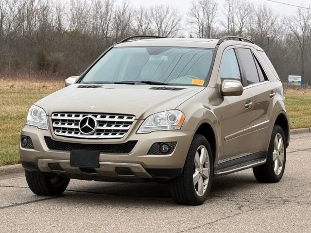 Used 2010 Mercedes-Benz ML 350 4MATIC image 3