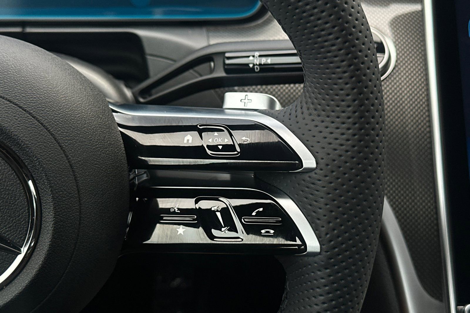 New 2025 Mercedes-Benz C 300 4MATIC Sedan image 26