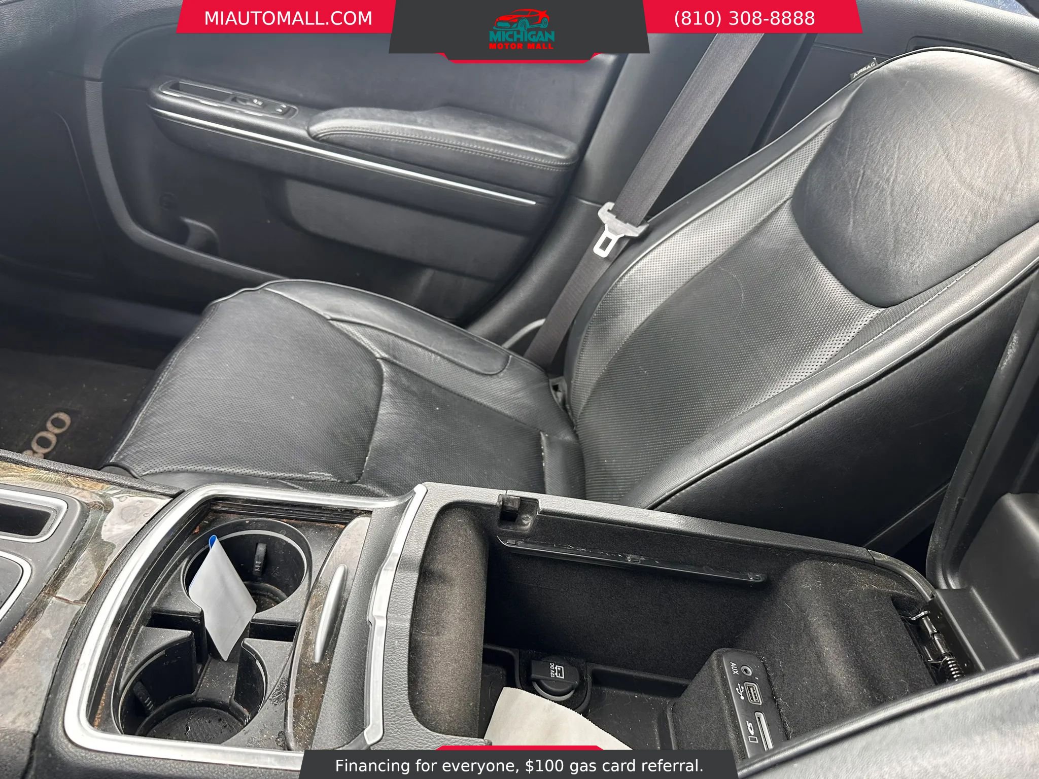 Used 2016 Chrysler 300 C AWD/4WD image 12