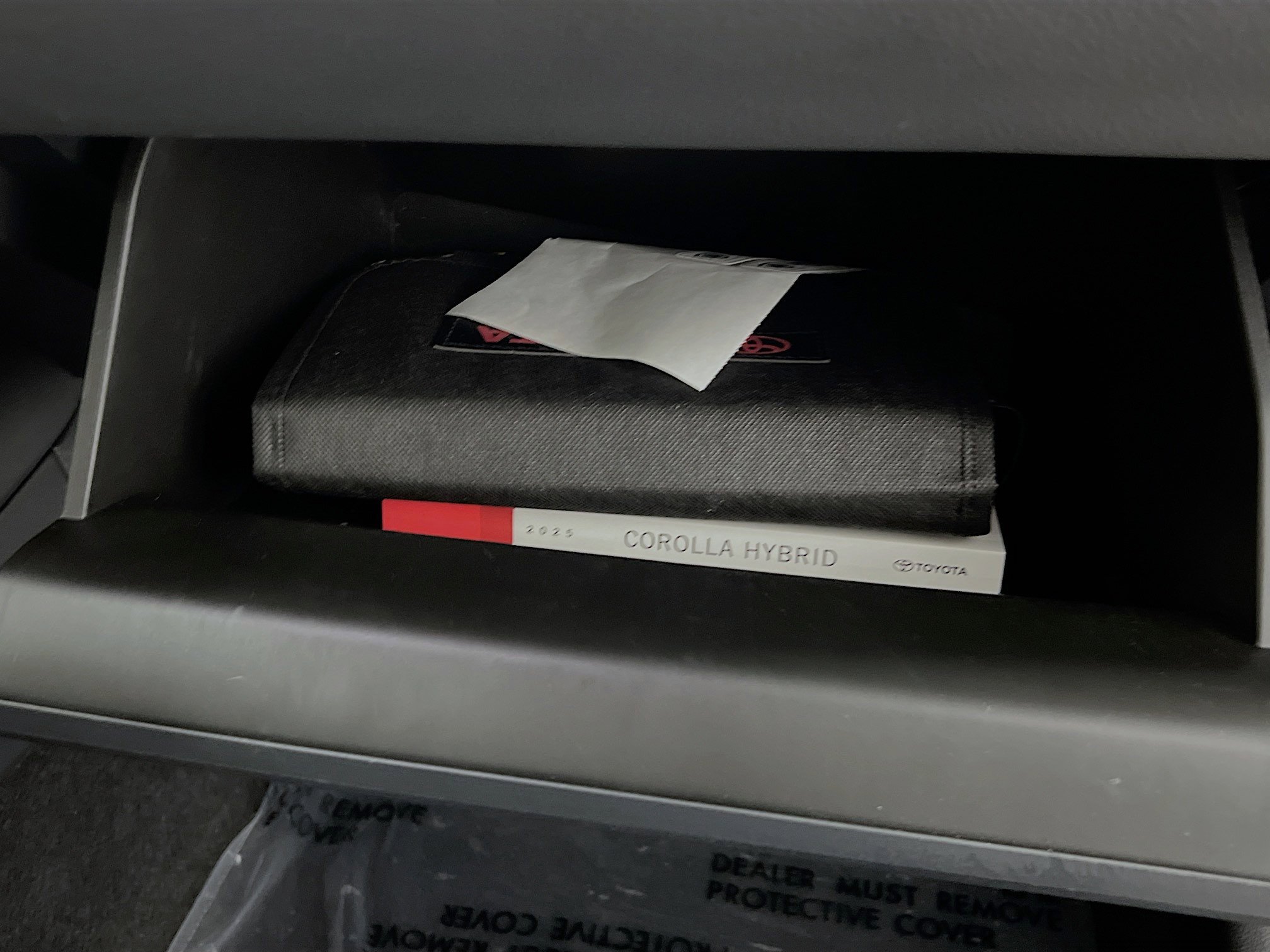 Used 2025 Toyota Corolla LE image 34