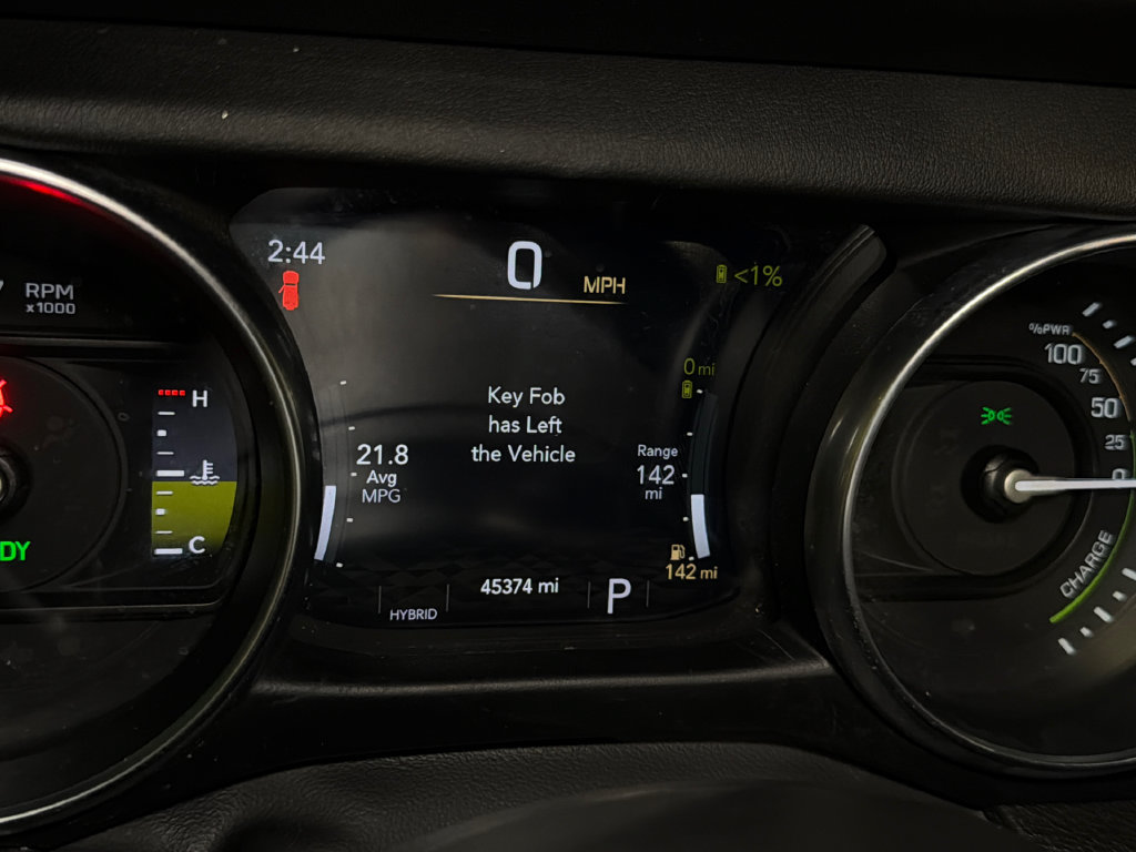 Used 2022 Jeep Wrangler Unlimited Sahara AWD/4WD image 17