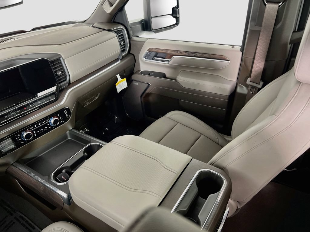 Certified 2026 GMC Sierra 3500 SLT w/ SLT Premium Package AWD/4WD image 21