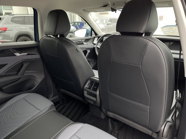 New 2026 Volkswagen Tiguan SE FWD image 27