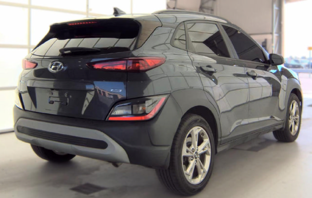 Used 2022 Hyundai Kona SEL AWD/4WD image 5