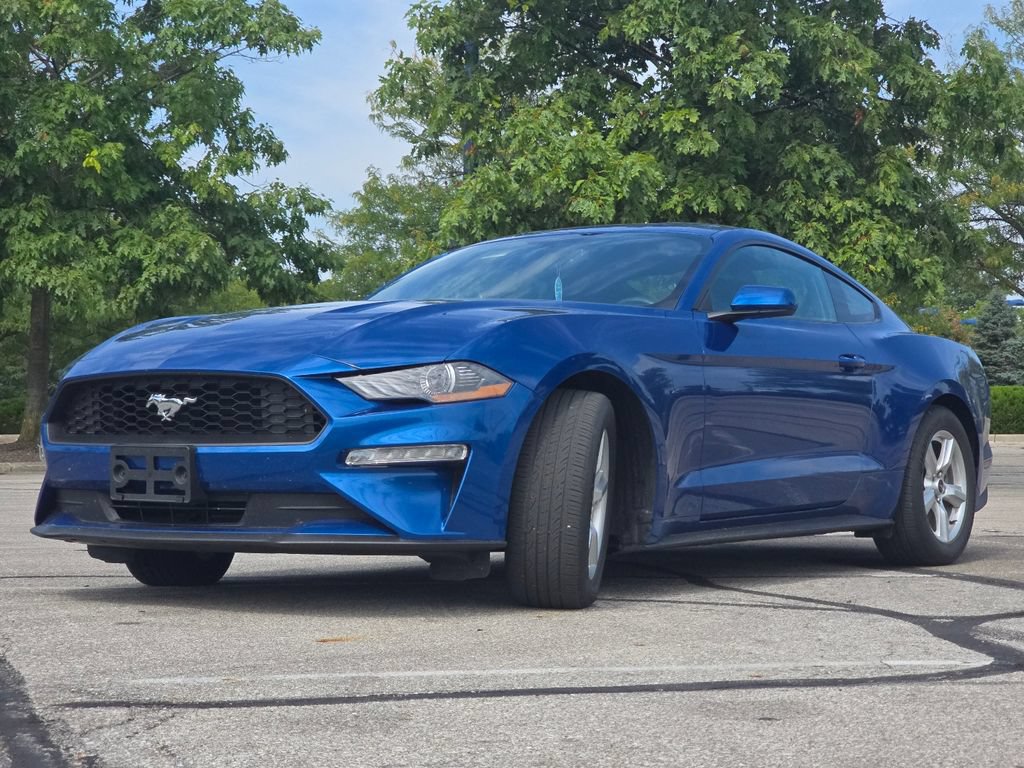 Used 2018 Ford Mustang Coupe RWD image 7