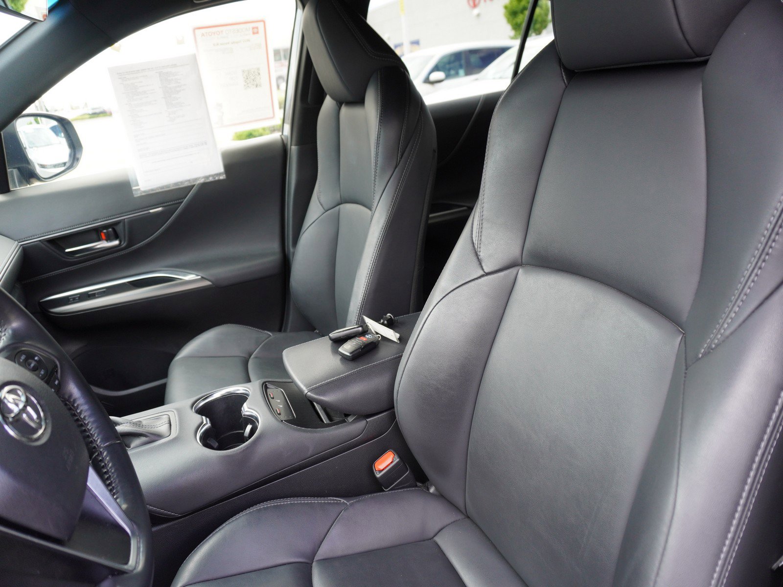 Used 2022 Toyota Venza XLE AWD/4WD image 21
