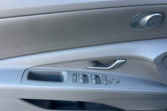 New 2026 Hyundai Elantra Blue image 11