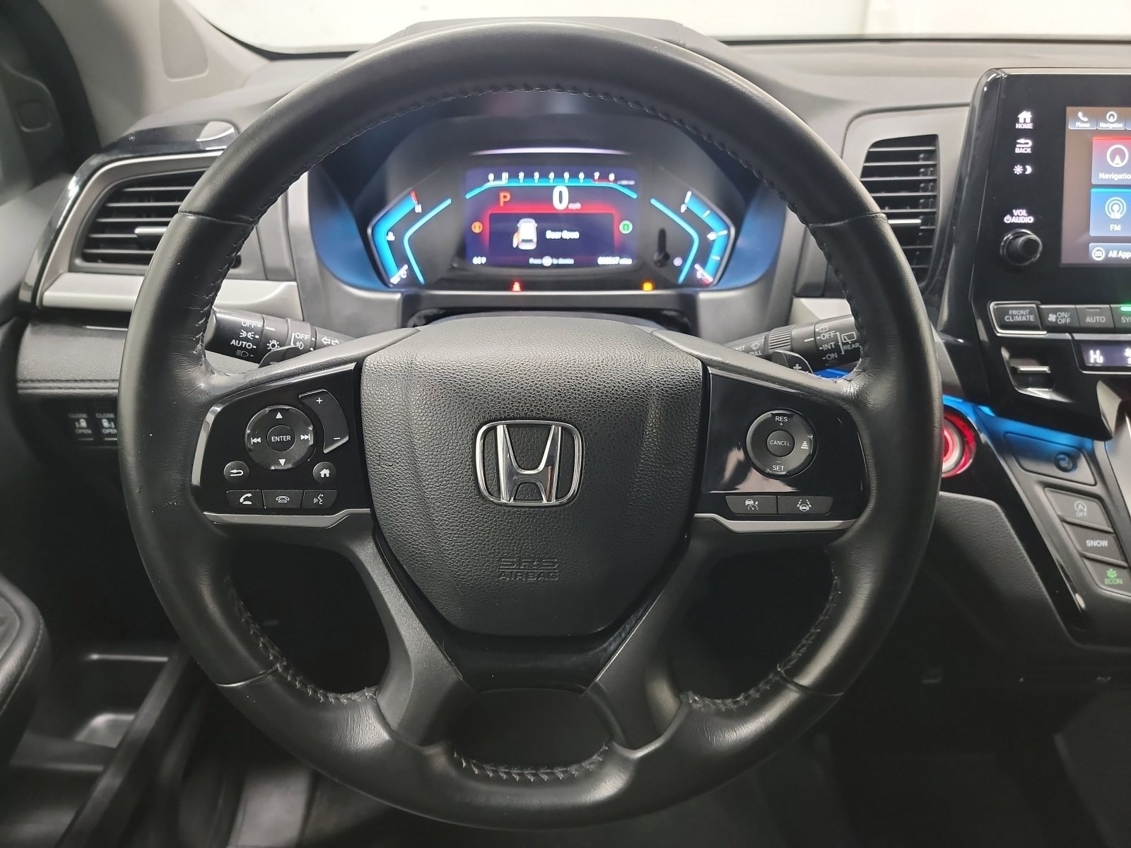 Used 2023 Honda Odyssey Touring image 17