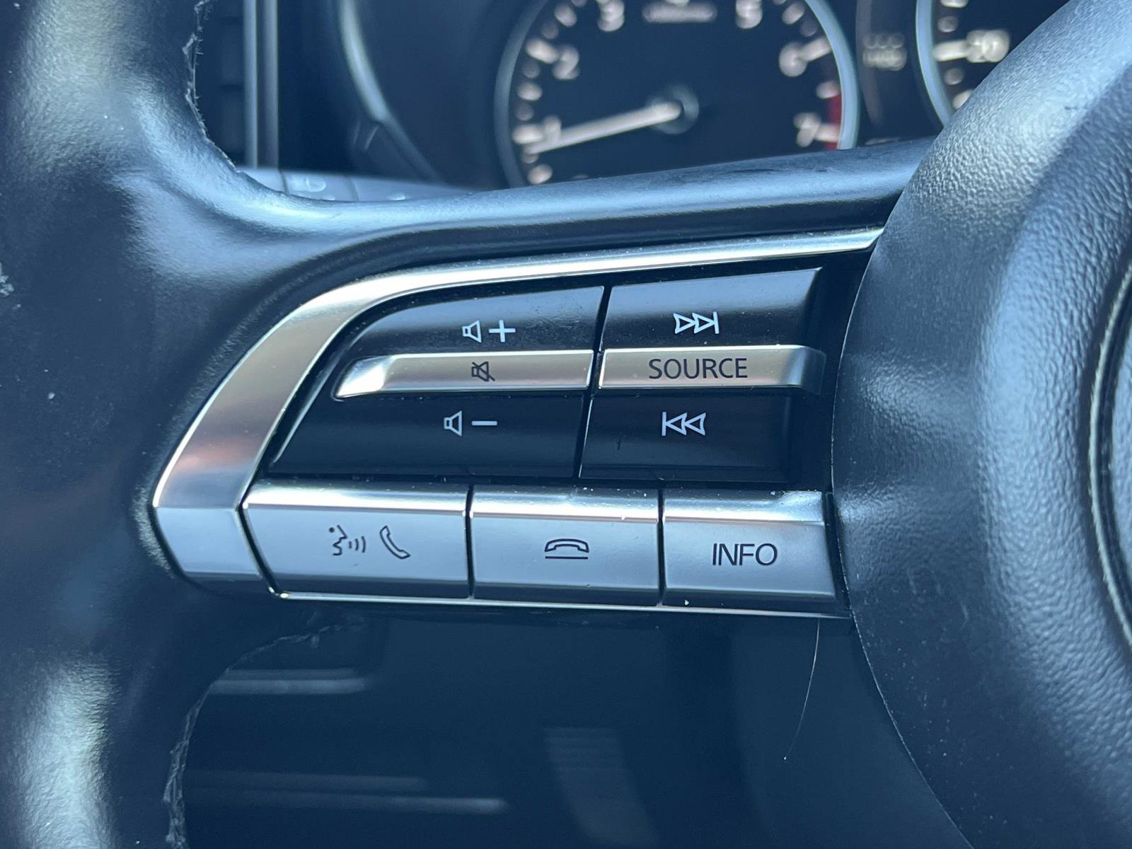 Used 2024 MAZDA CX-50 AWD 2.5 S w/ Preferred Package image 9