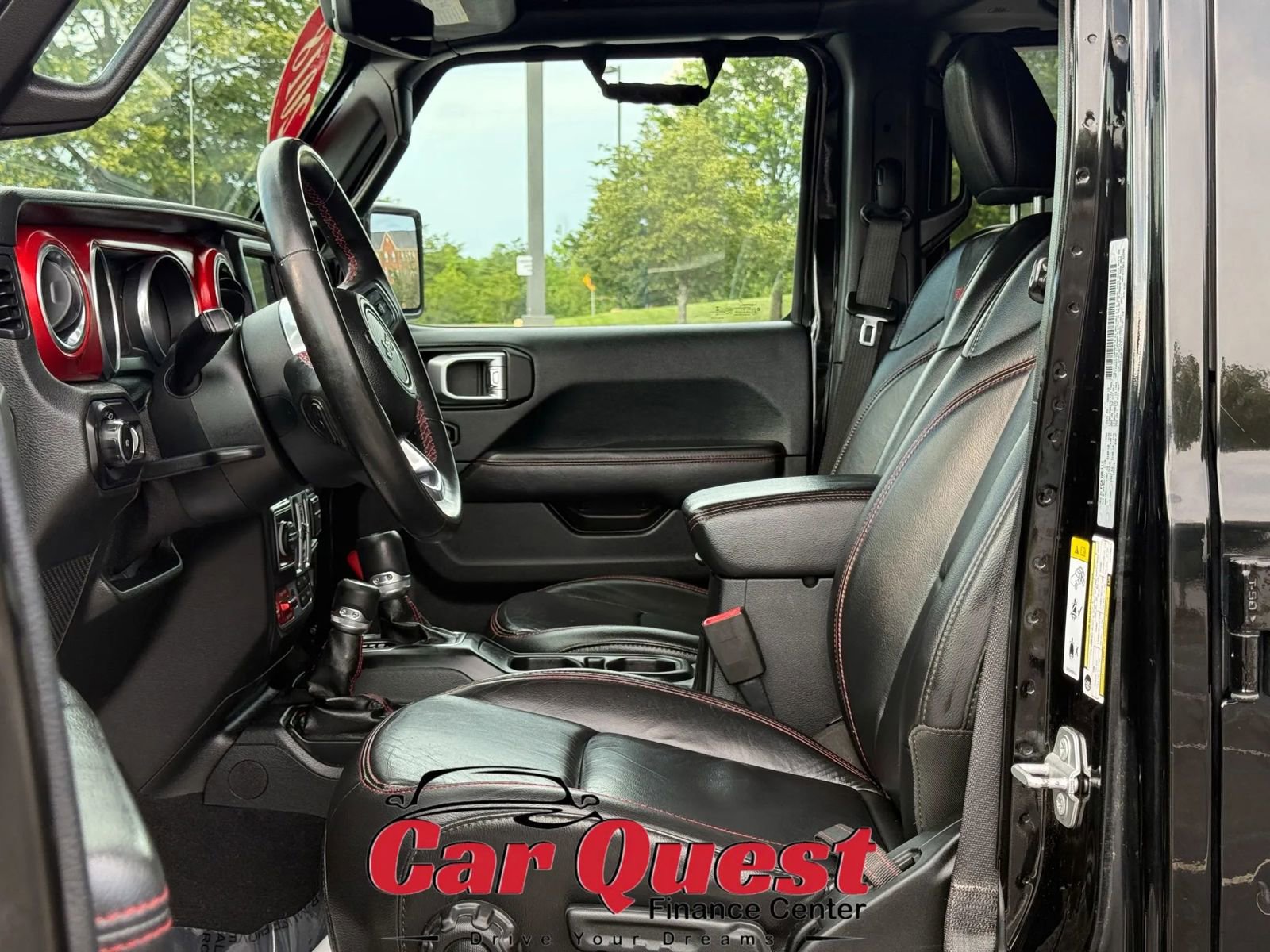 Used 2018 Jeep Wrangler Unlimited Rubicon w/ Dual Top Group image 9