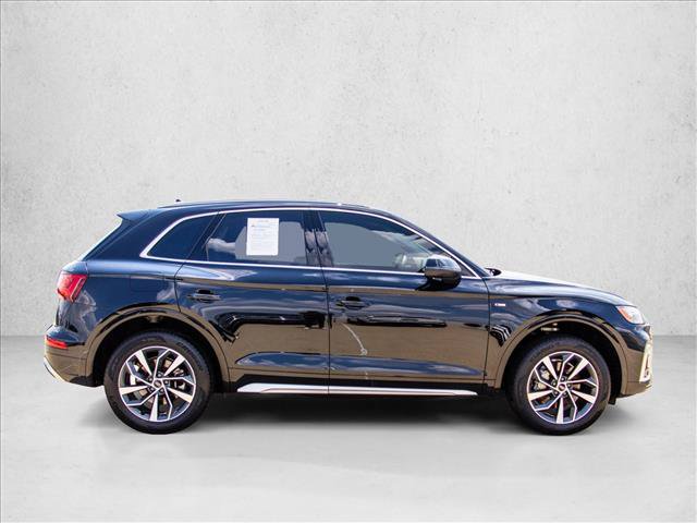 Used 2023 Audi Q5 2.0T Premium w/ Convenience Package AWD/4WD image 4