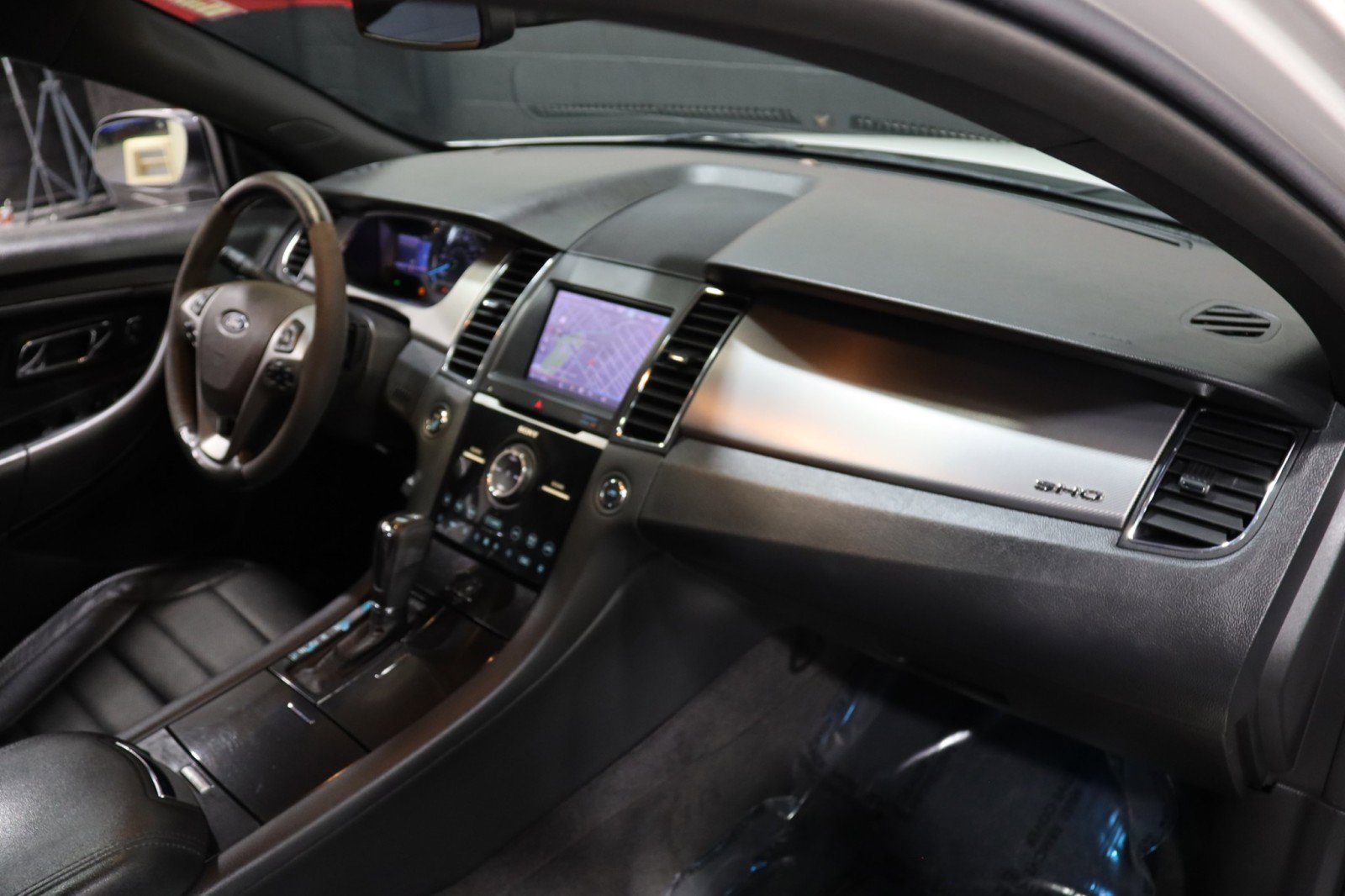 Used 2013 Ford Taurus SHO image 42