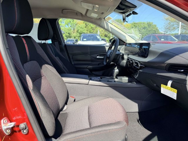 New 2027 Nissan Sentra SR w/ Floor Mat Package FWD image 10