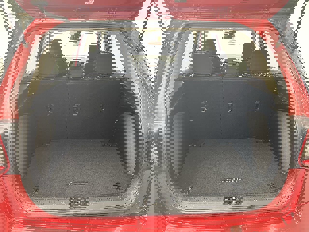 Used 2021 Hyundai Venue SEL image 22