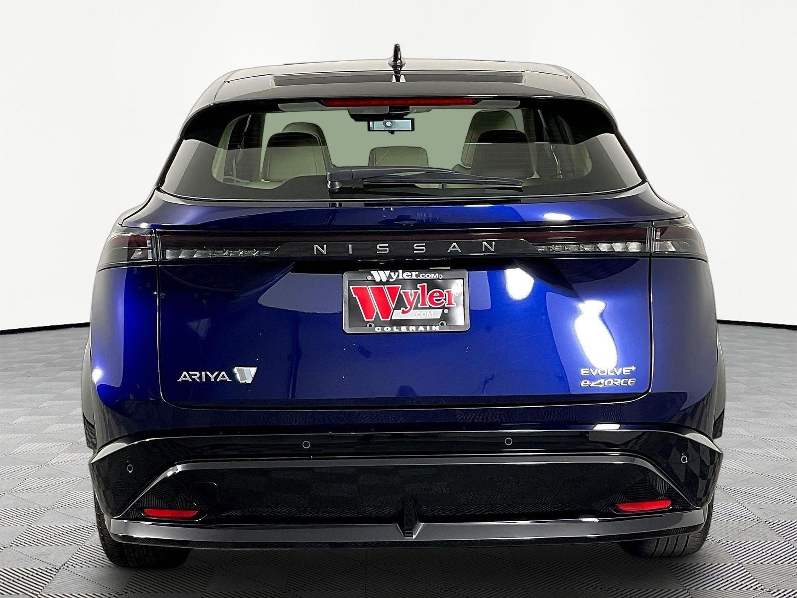Certified 2023 Nissan Ariya AWD image 5