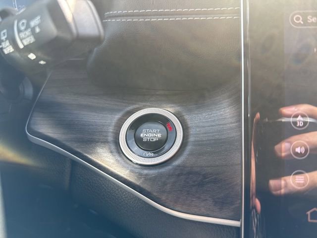 Certified 2024 Jeep Grand Cherokee Limited image 22