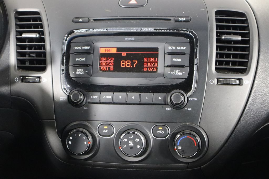 Used 2018 Kia Forte LX FWD image 27
