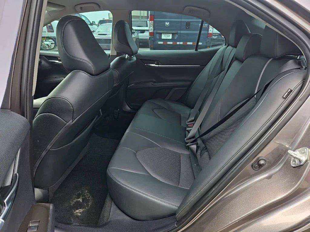Used 2023 Toyota Camry XSE FWD image 14