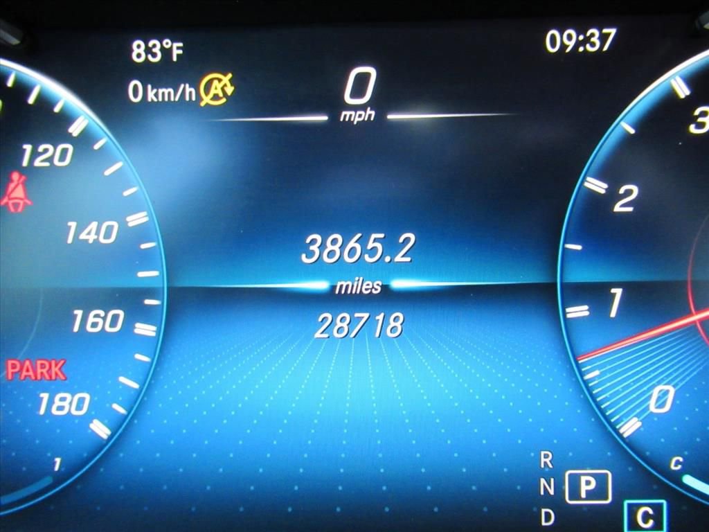 Used 2022 Mercedes-Benz GLC 43 AMG 4MATIC image 26