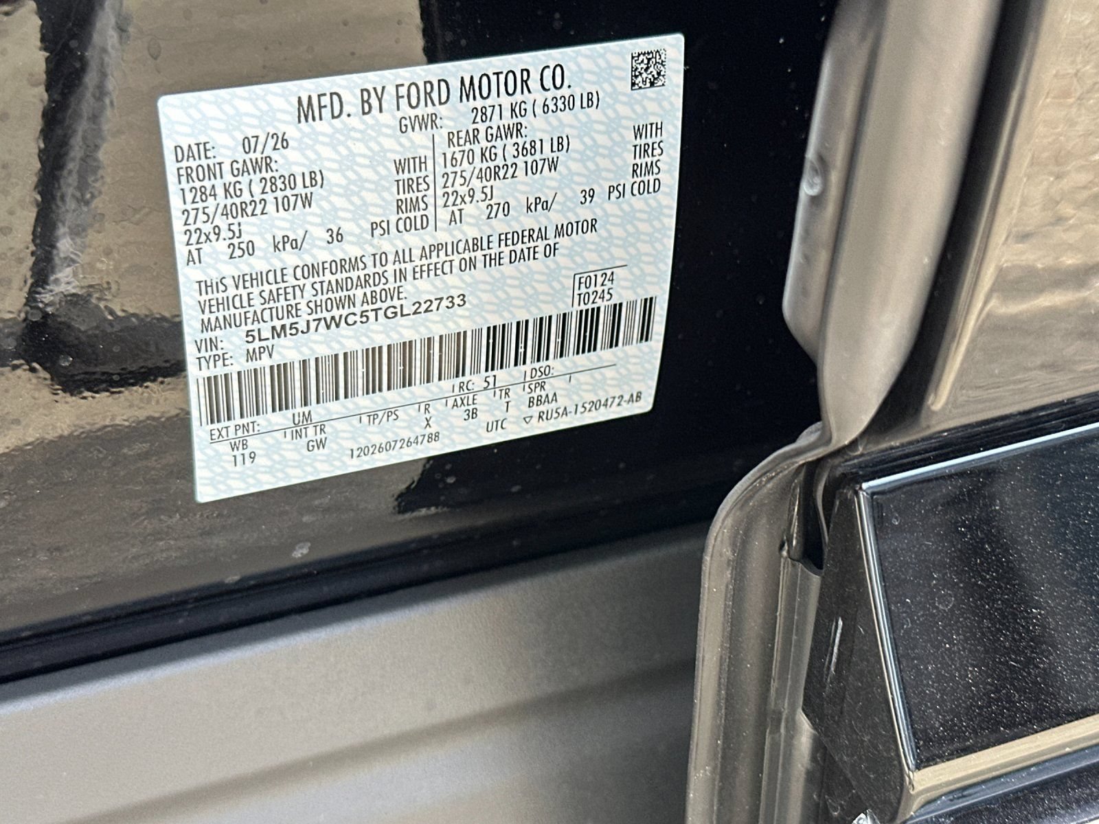 New 2026 Lincoln Aviator Reserve w/ Jet Appearance Package RWD image 28