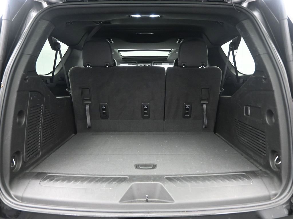 Used 2023 GMC Yukon XL SLT image 25