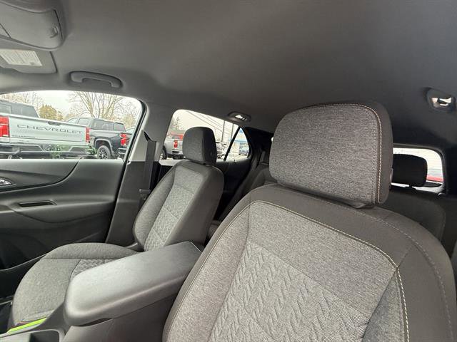 Used 2023 Chevrolet Equinox LT image 30