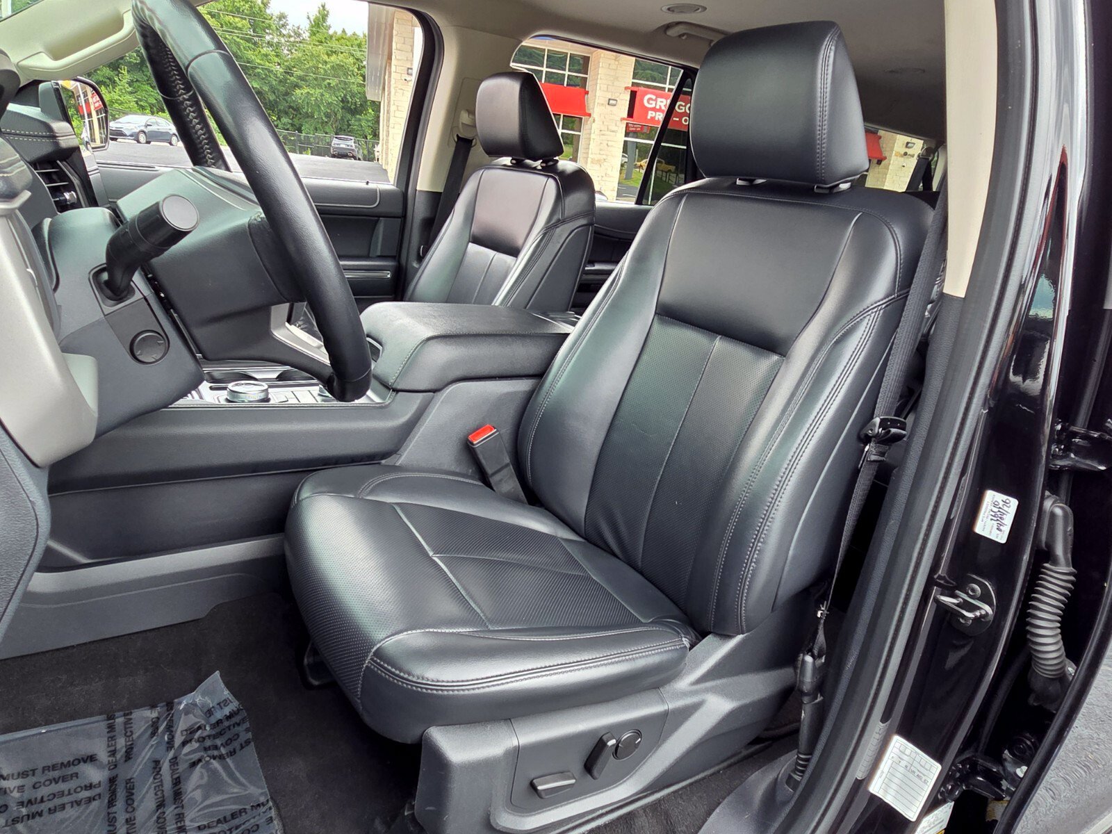 Used 2024 Ford Expedition Max XLT AWD/4WD image 7