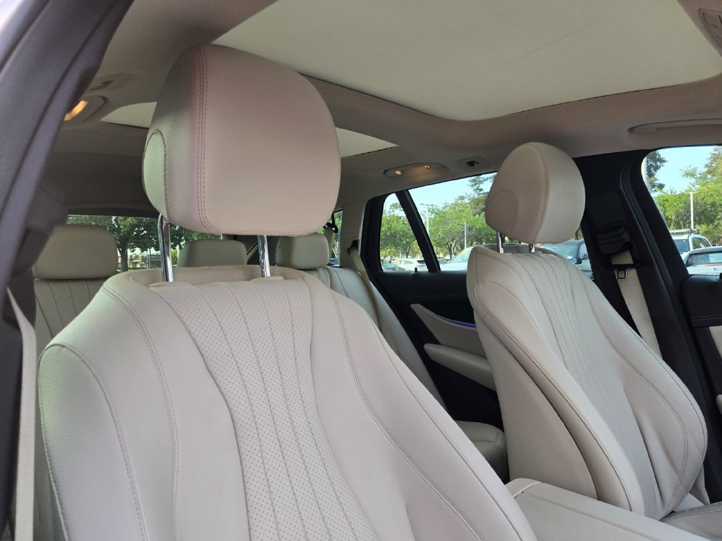 Used 2022 Mercedes-Benz E 450 4MATIC All-Terrain Wagon w/ Driver Assistance Package image 23