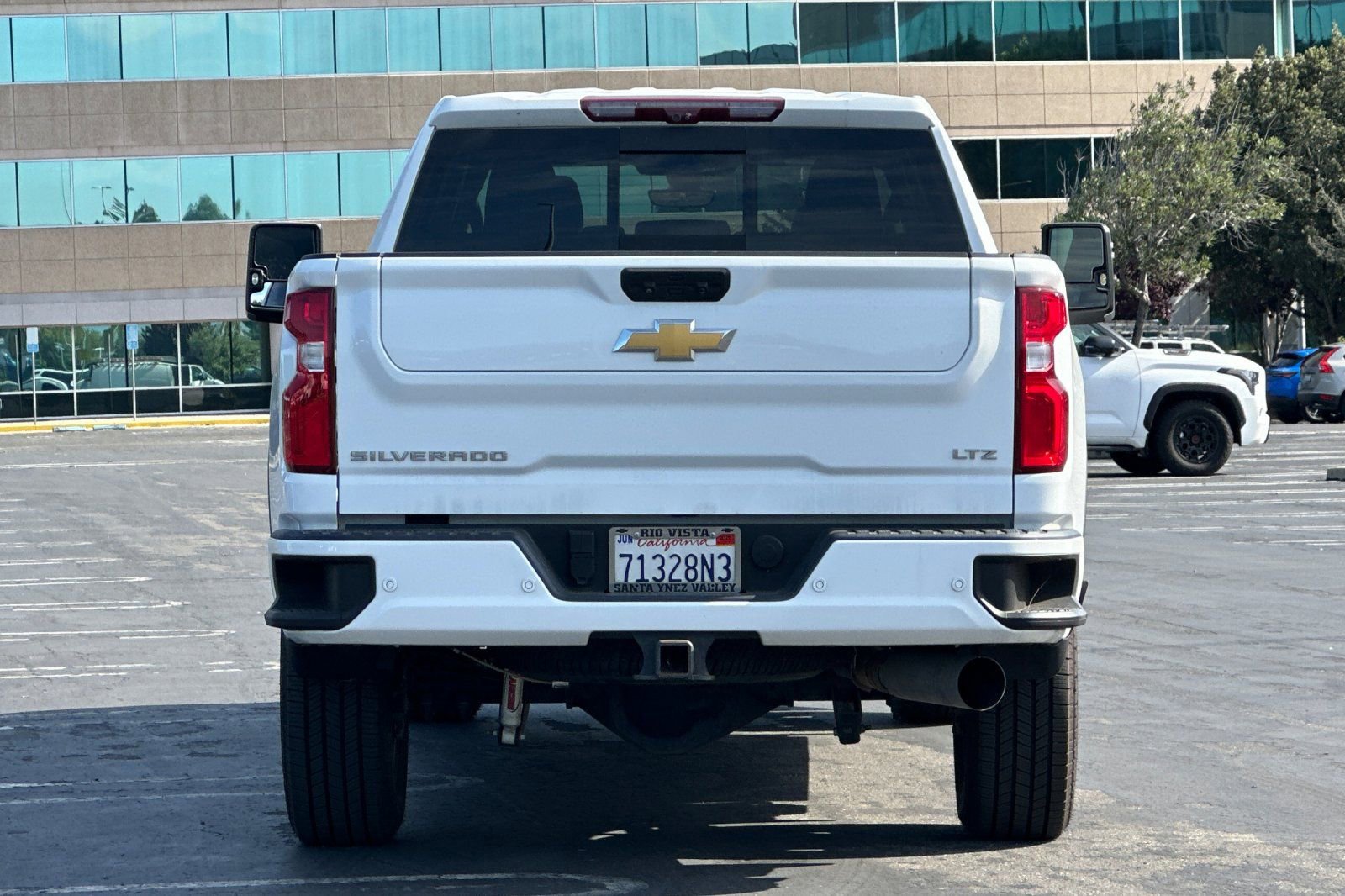 Used 2022 Chevrolet Silverado 3500 LTZ w/ Z71 Chrome Sport Edition AWD/4WD image 5