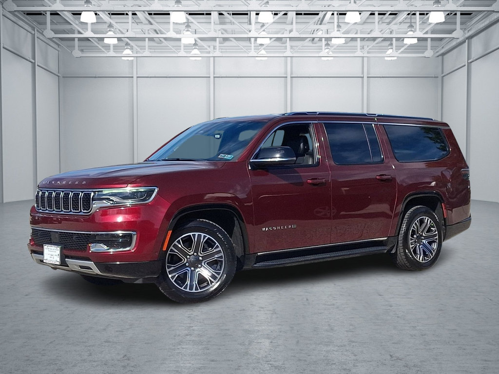 Used 2024 Jeep Wagoneer L Series II w/ Flexible Seating Group AWD/4WD image 1