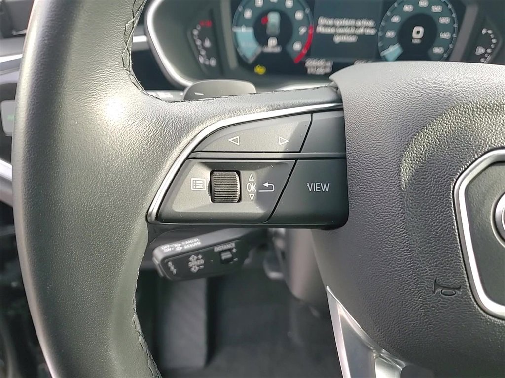 Used 2025 Audi Q3 2.0T Premium image 14