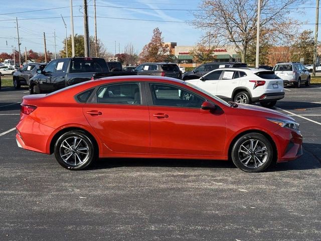 Used 2023 Kia Forte LXS w/ LXS Technology Package image 2