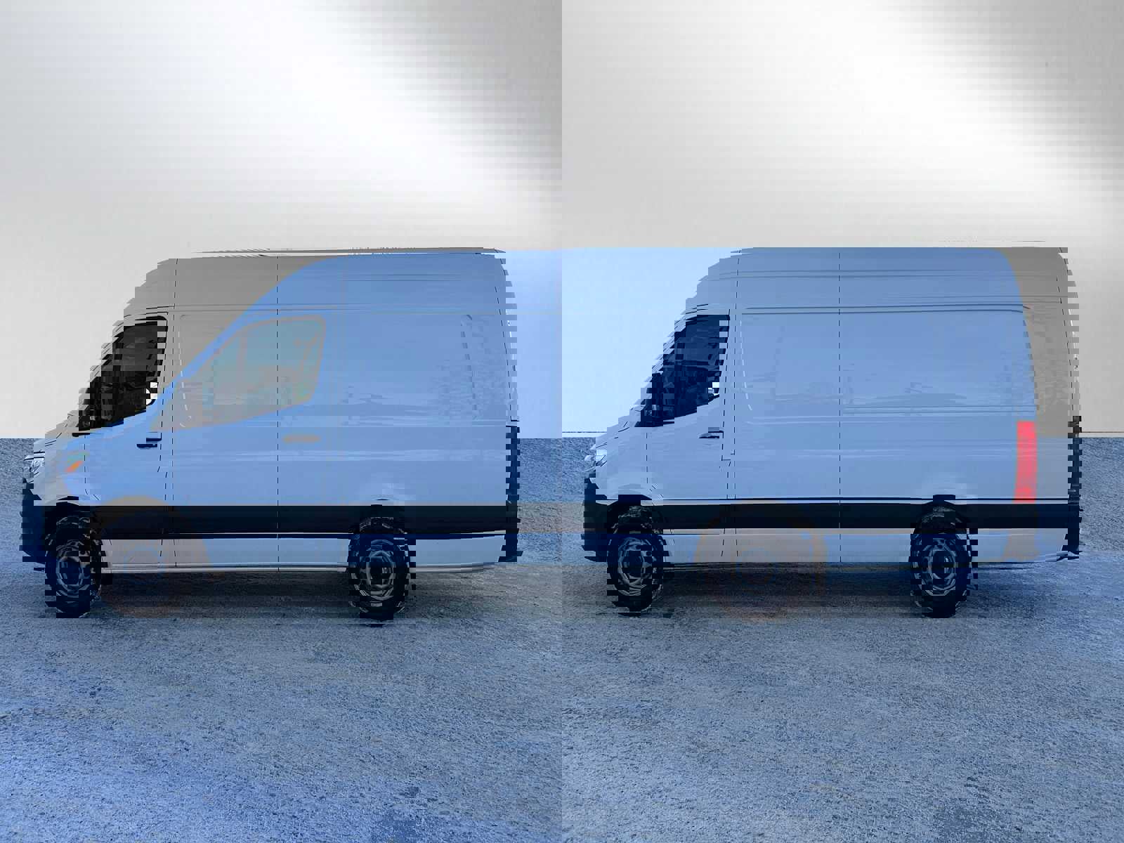 Used 2023 Mercedes-Benz Sprinter 2500 image 6