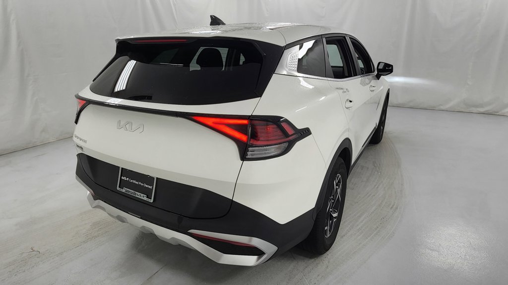 Used 2023 Kia Sportage LX FWD image 3