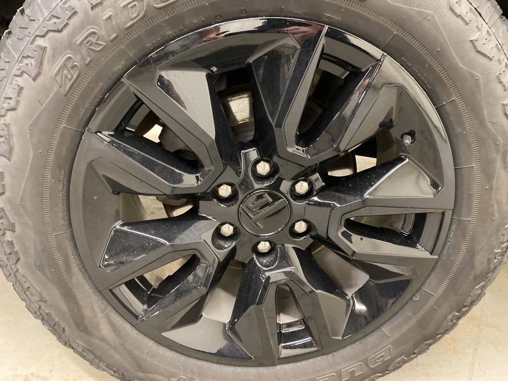 Used 2021 Chevrolet Silverado 1500 Custom w/ LPO, Dark Essentials Package image 25