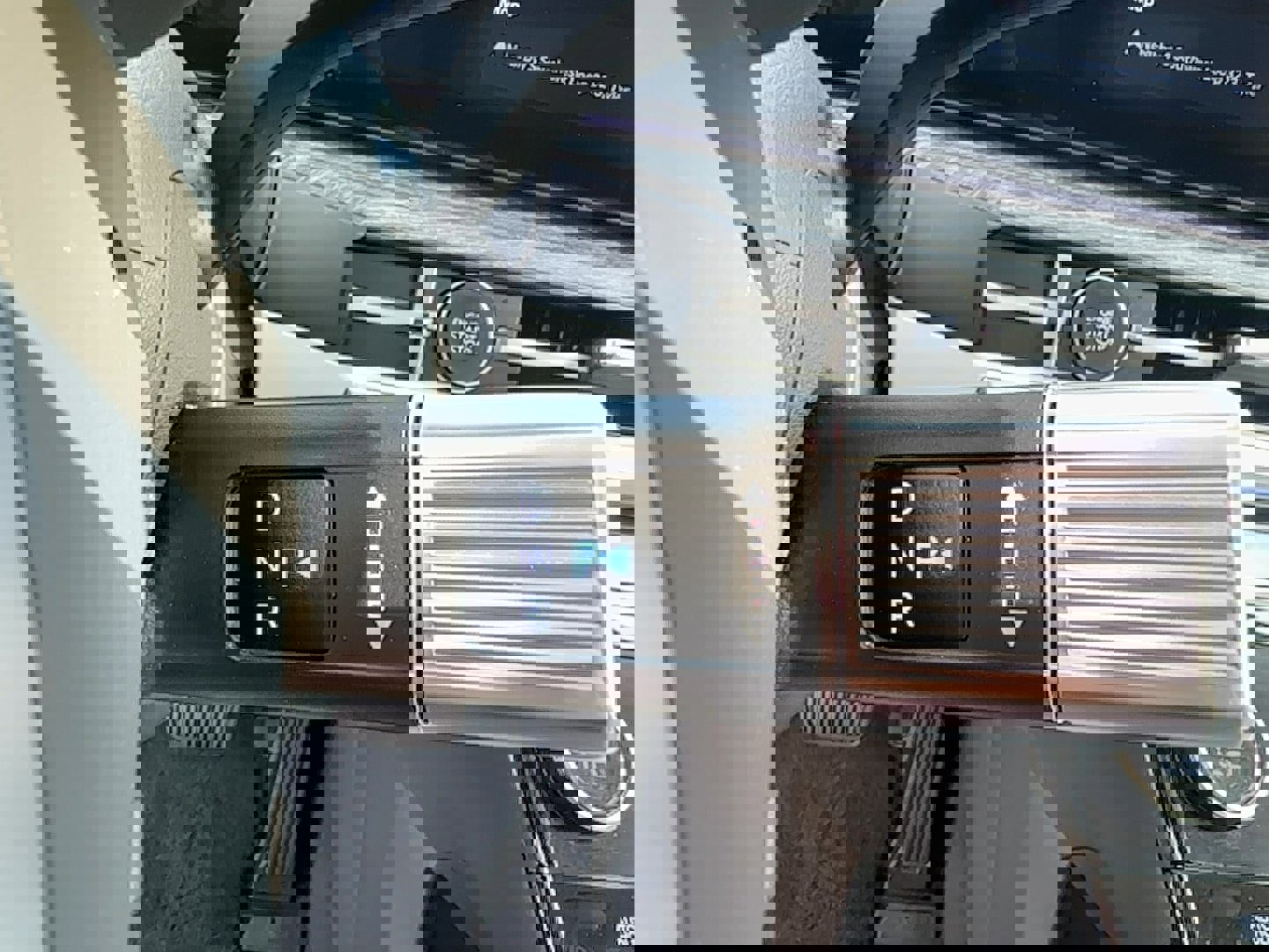 Used 2024 Hyundai Santa Fe Limited image 28