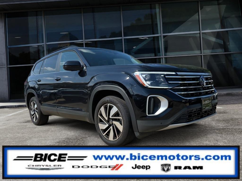 Used 2025 Volkswagen Atlas SE