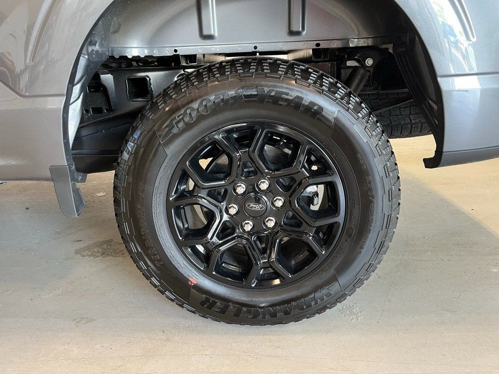 Used 2025 Ford F150 XLT w/ Equipment Group 302A MID image 34