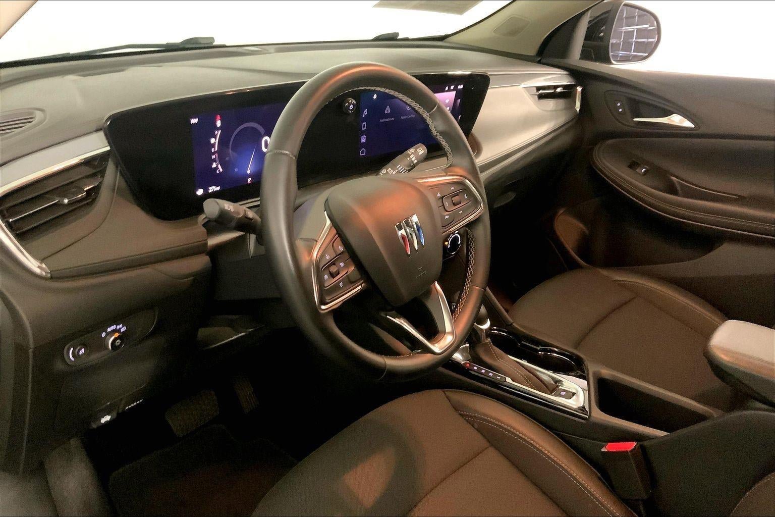 Used 2025 Buick Encore GX Preferred AWD/4WD image 15