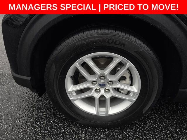 Used 2025 Ford Explorer Active image 32