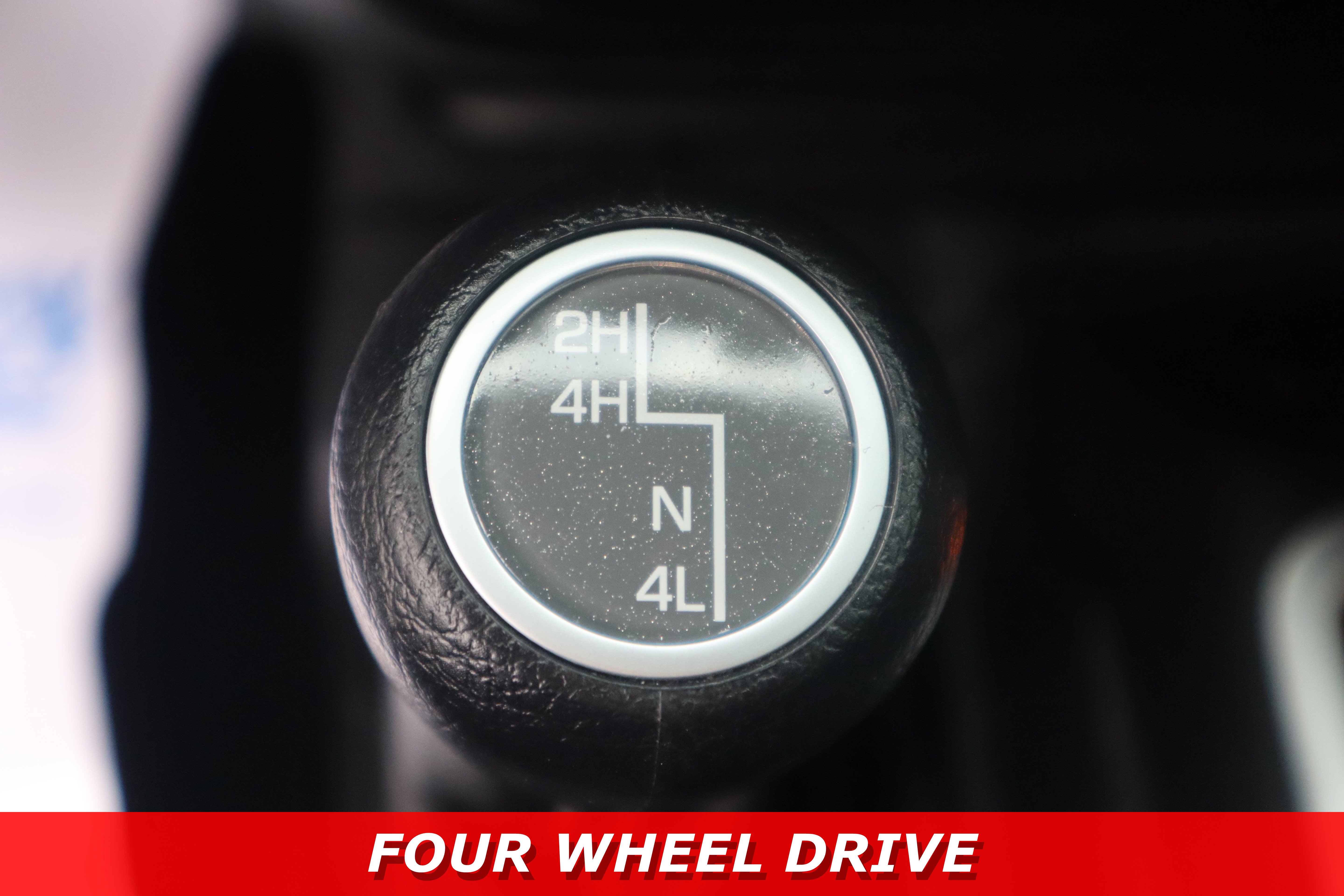 Used 2020 Jeep Wrangler Unlimited Sahara AWD/4WD image 23