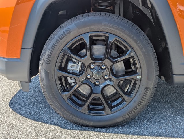 New 2026 Jeep Compass Latitude AWD/4WD image 9