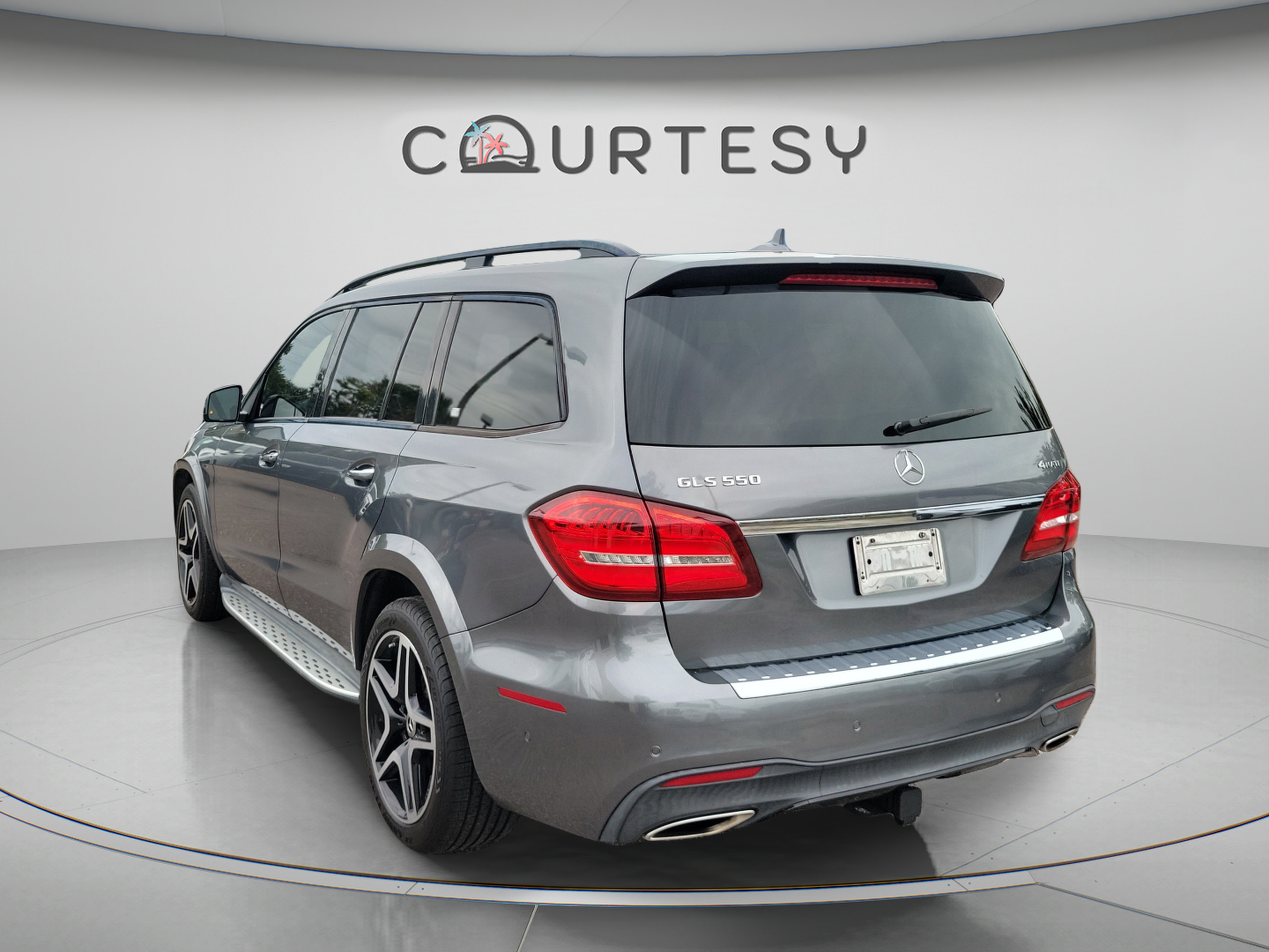 Used 2019 Mercedes-Benz GLS 550 4MATIC image 3