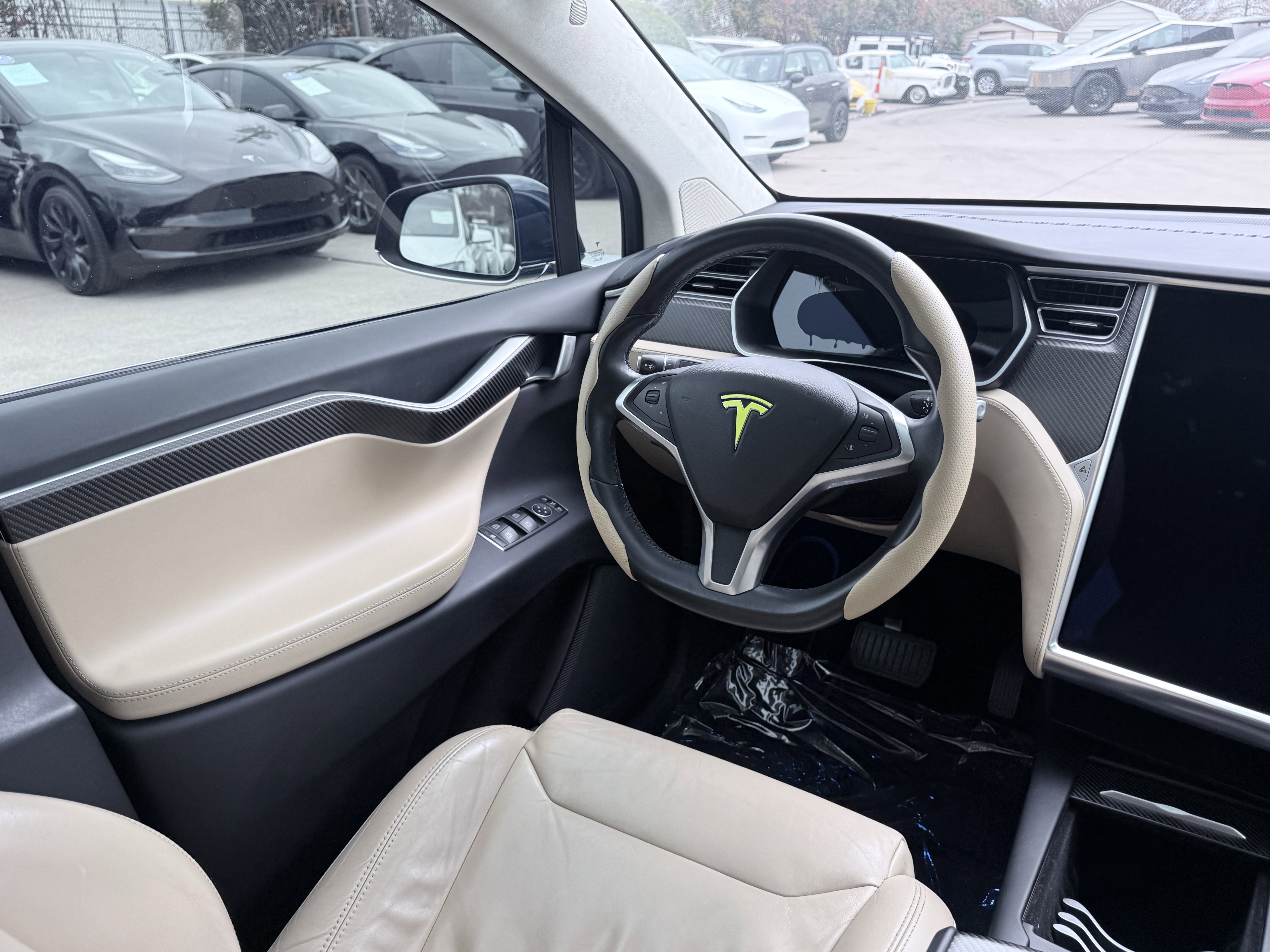 Used 2017 Tesla Model X 75D image 55