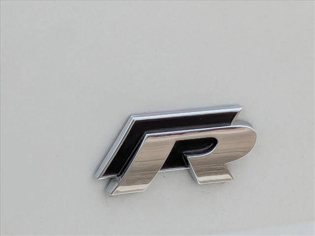 Used 2017 Volkswagen Golf 4-Door image 7